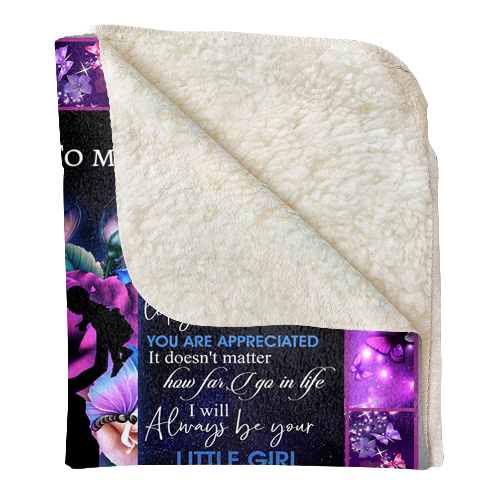 To My Mom I Know It's Not Easy For A Woman To Raise A Girl Blanket For Mom From Daughter - Blanket Gifts For Mom