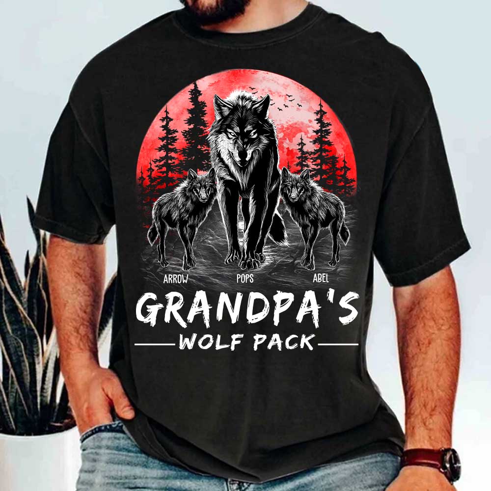 Grandpa Wolf Pack Personalized Shirt - Perfect Father's Day Gift for Grandfather & Dad - Unique Men's Personalized Tee