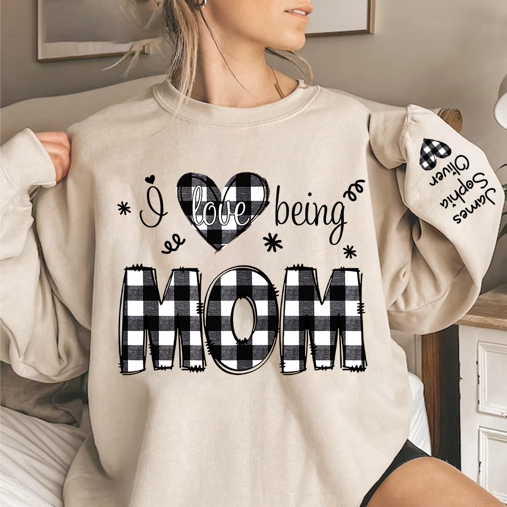 Custom I Love Being Gigi Sweatshirt - Christmas & Valentine Gift for Grandmothers - Personalized Kids Name Do99