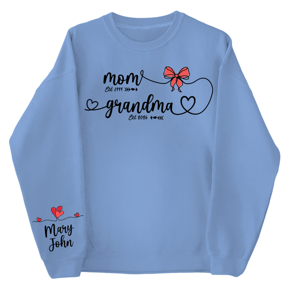 Personalized Mom Grandma Sweatshirt with Hearts – Meaningful Gift for Mom, Grandma Birthday or Mother’s Day Li29