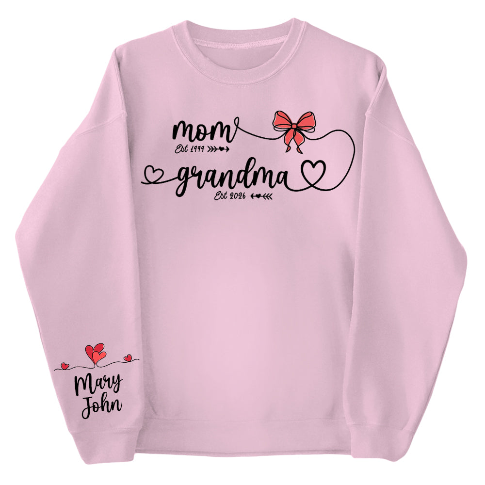 Personalized Mom Grandma Sweatshirt with Hearts – Meaningful Gift for Mom, Grandma Birthday or Mother’s Day Li29