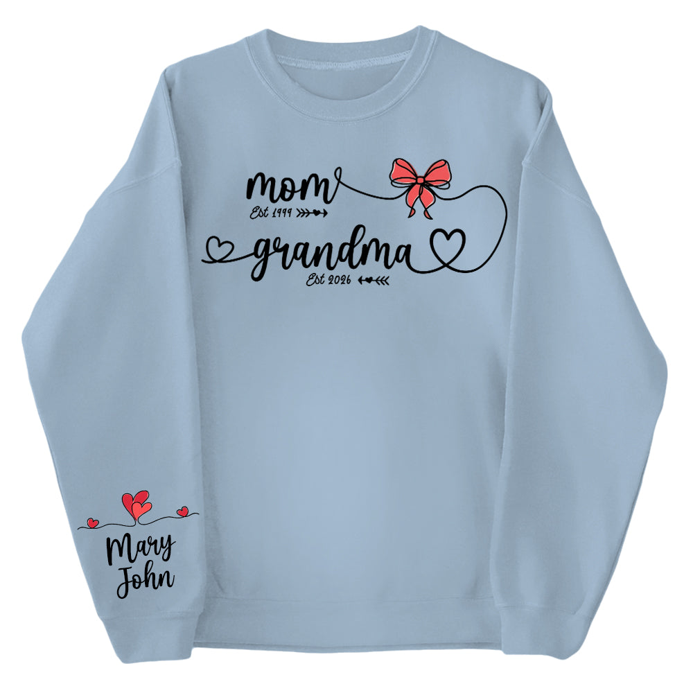 Personalized Mom Grandma Sweatshirt with Hearts – Meaningful Gift for Mom, Grandma Birthday or Mother’s Day Li29