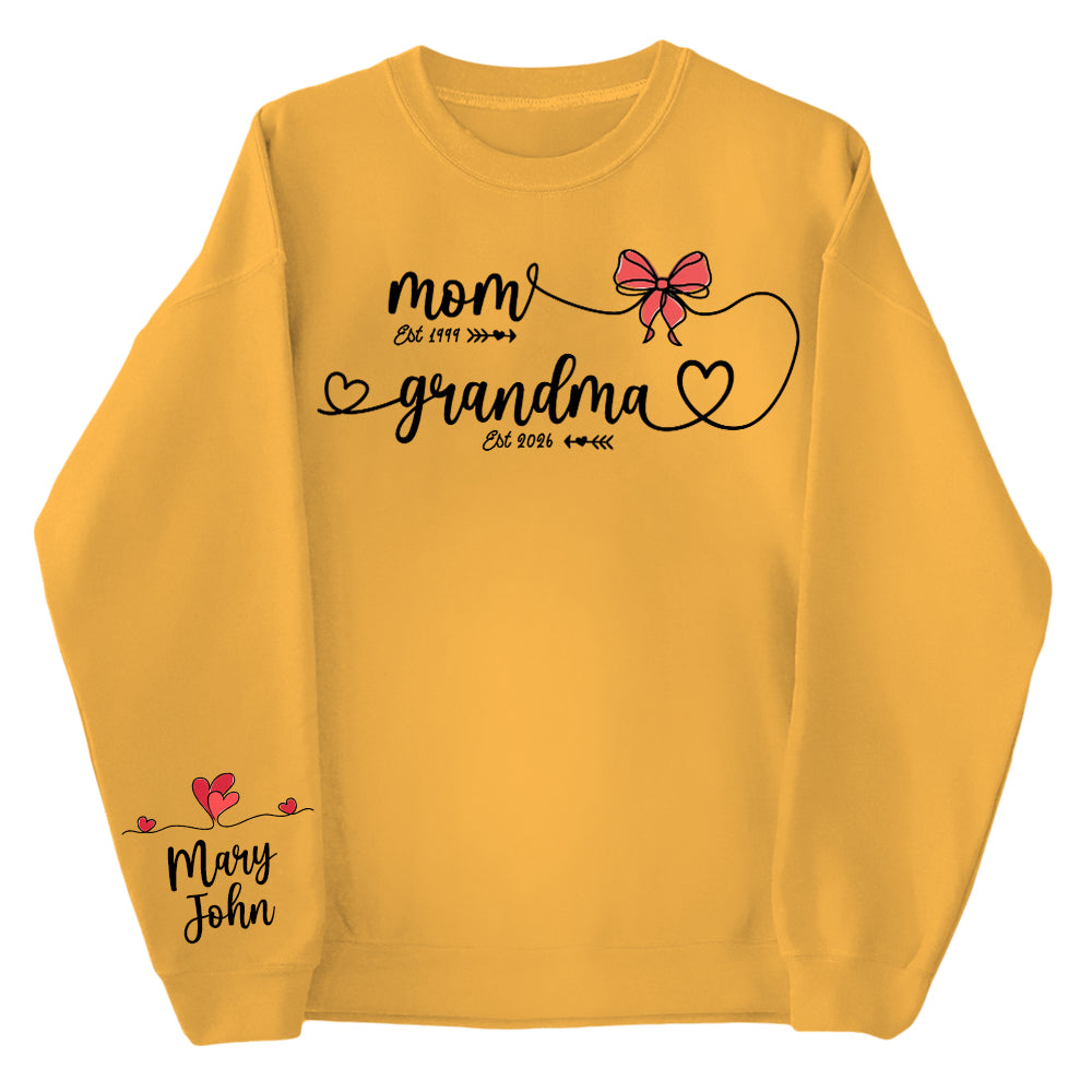 Personalized Mom Grandma Sweatshirt with Hearts – Meaningful Gift for Mom, Grandma Birthday or Mother’s Day Li29