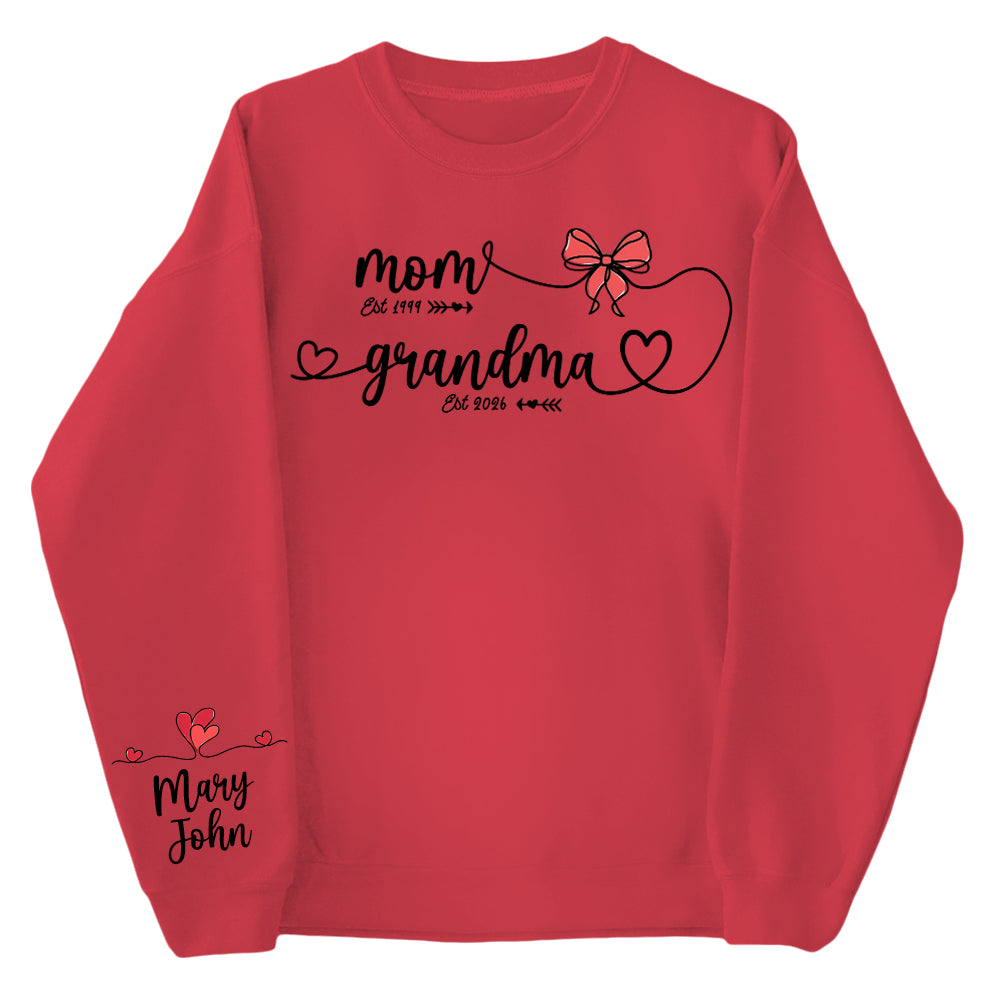 Personalized Mom Grandma Sweatshirt with Hearts – Meaningful Gift for Mom, Grandma Birthday or Mother’s Day Li29