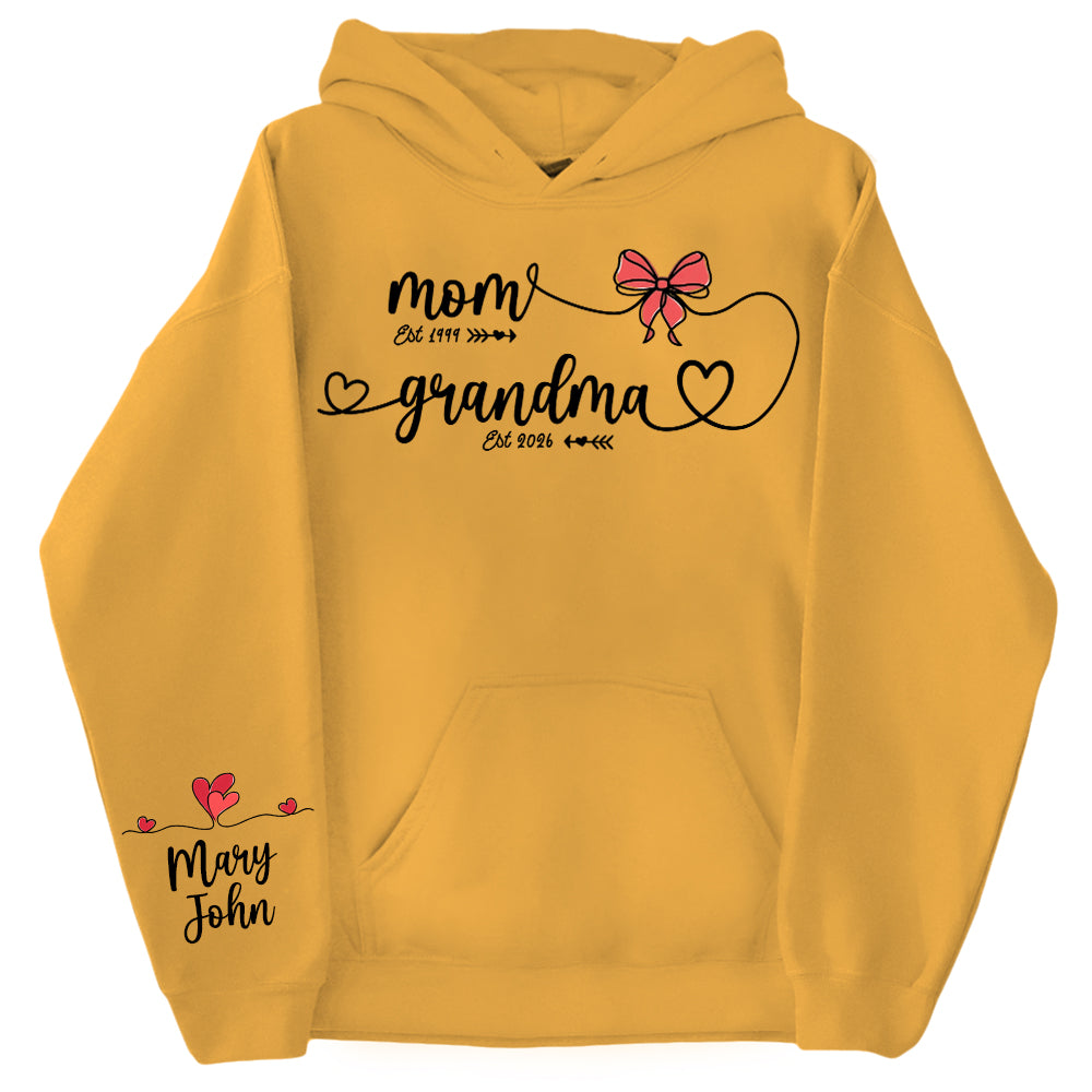 Personalized Mom Grandma Sweatshirt with Hearts – Meaningful Gift for Mom, Grandma Birthday or Mother’s Day Li29