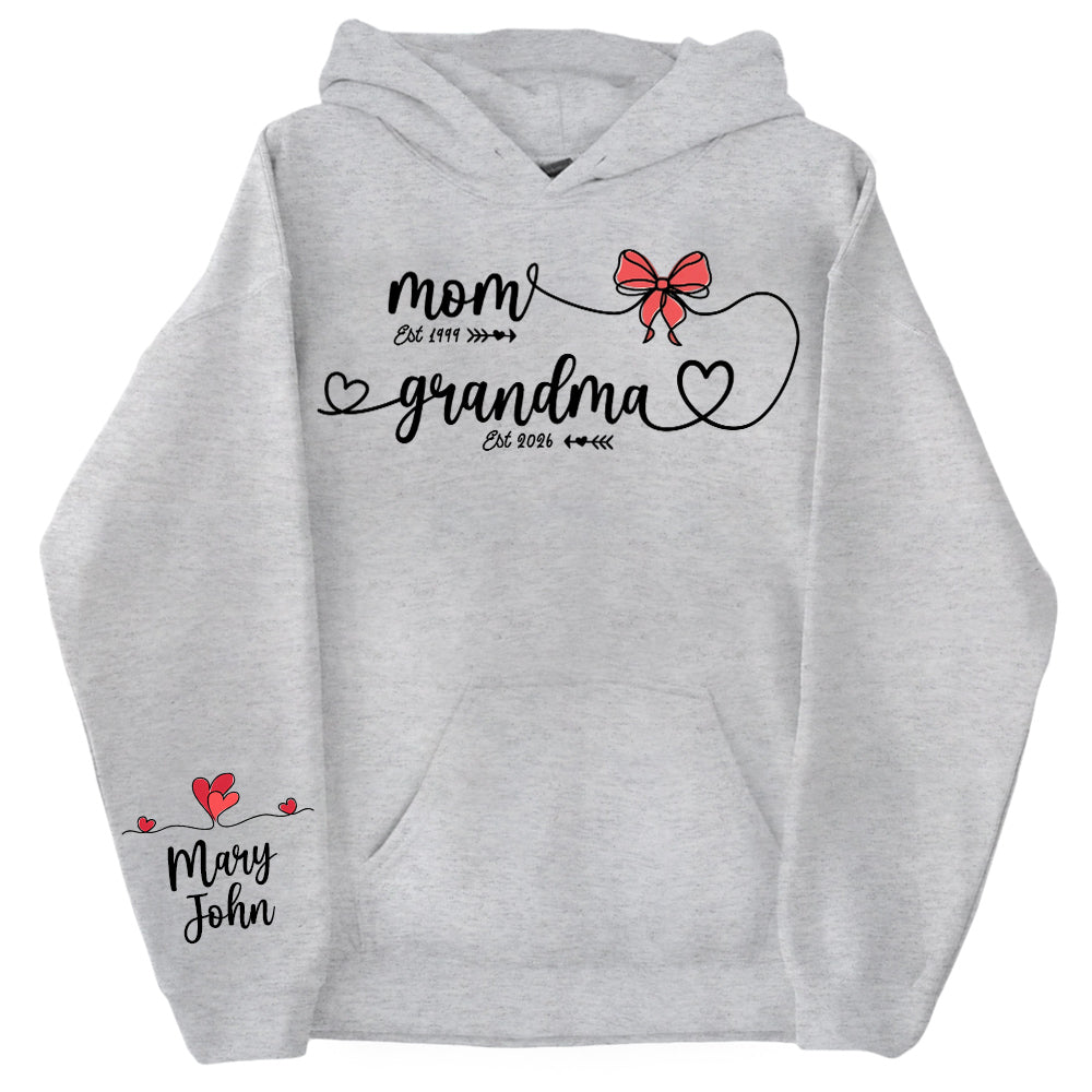 Personalized Mom Grandma Sweatshirt with Hearts – Meaningful Gift for Mom, Grandma Birthday or Mother’s Day Li29