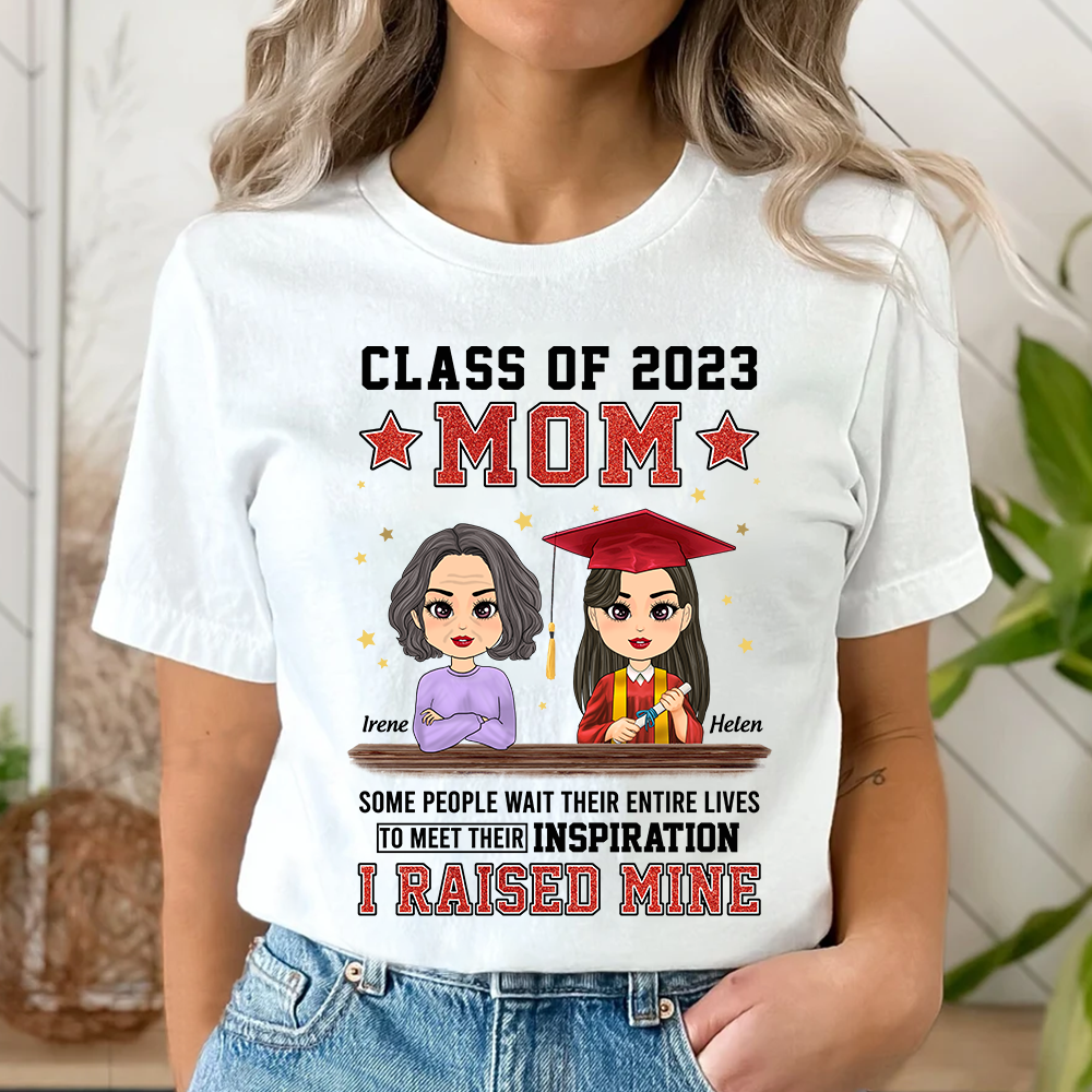 Proud Dad Proud Mom of a Graduate Graduation - Personalized Shirt Gift For Senior Mom 2023 Shirt K1702