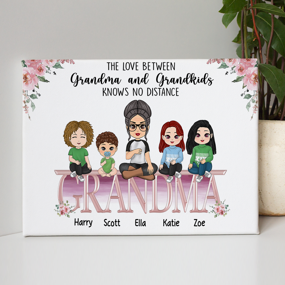 The Love Between Grandma And Grandkids Knows No Distance - Personalized Poster Canvas Gift For Grandma Nana